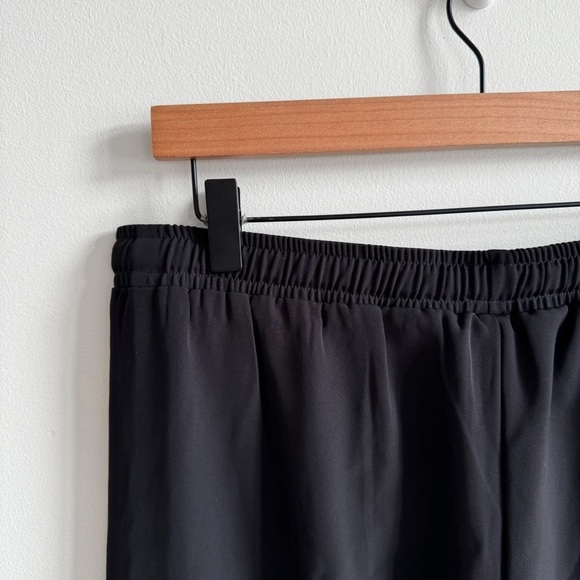 New! ORB • The Riley Breezy Straight Leg Cargo Pant in Black - Picture 6 of 10